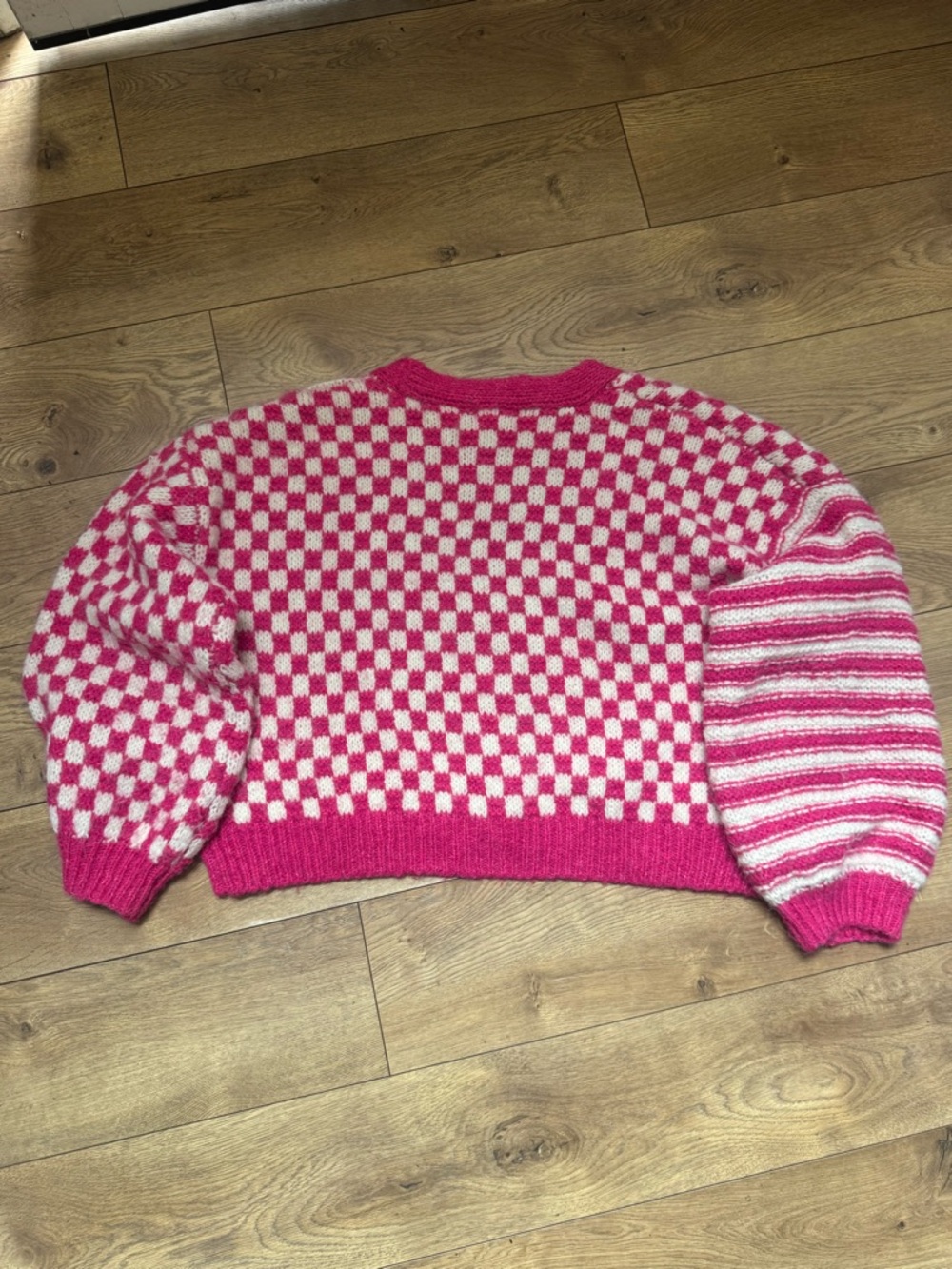 Blu Pepper Hot Pink & Cream Checkerboard Stripe V-Neck Cardigan - Picture 3 of 3